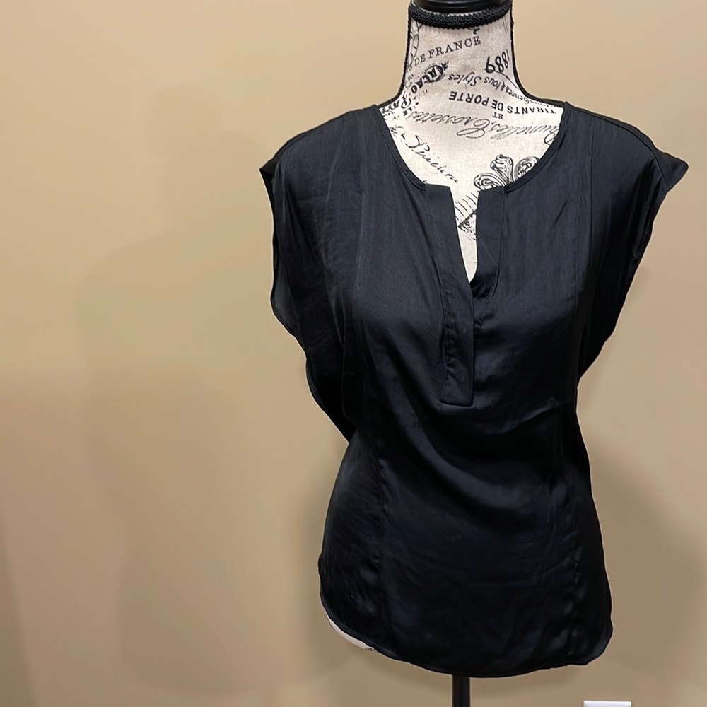 🌸NWT🌸 Ricki’s Sleeveless Blouse